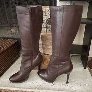 Kristin Davis tall brown leather boots (SOLD)